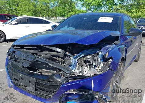 2022 Honda Accord Sport 2.0T z USA, uszkodzony, nr VIN 1HGCV2F36NA015181